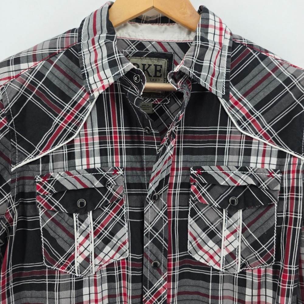 BKE Mens Slim Fit Plaid Western Snap Shirt Black Red White Small Roll Tab Sleeve